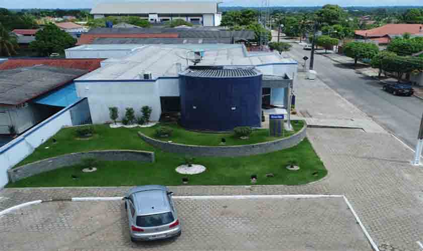 MP obtém liminar para afastar servidora do Município de Castanheiras por suposta prática de nepotismo