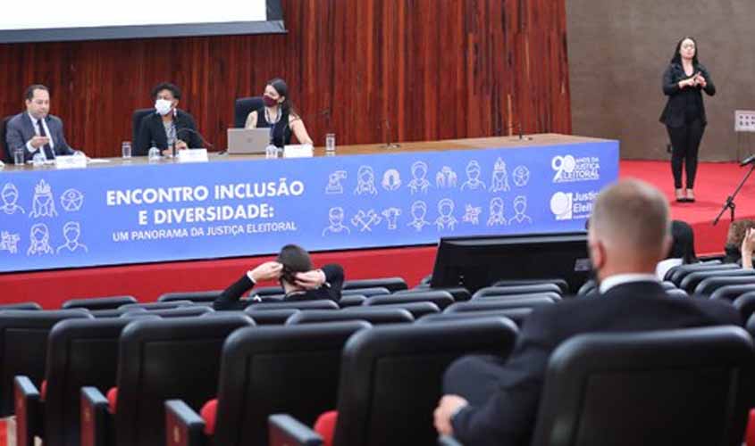 Ações da Justiça Eleitoral para garantir a inclusão dos eleitores são tema de encontro no TSE