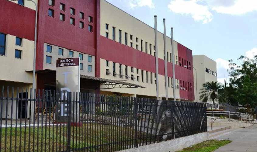 Márcio Nogueira reafirma compromisso de defesa da democracia em ligação ao presidente do TRE-RO