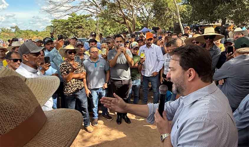Presidente Alex Redano manifesta apoio durante paralisação na BR-364