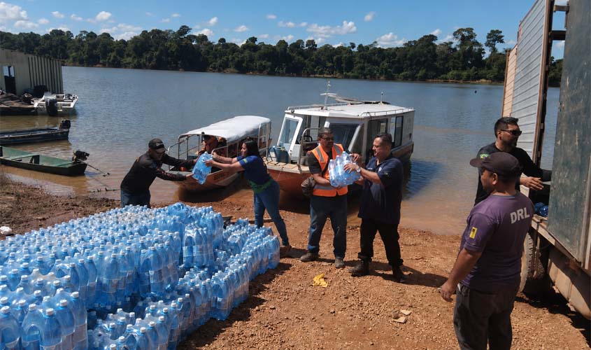 Nazaré recebe alimentos, água e assistência