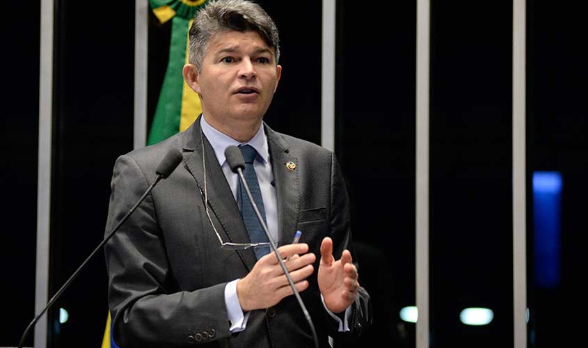 José Medeiros pede suspensão de juiz Rogerio Favreto