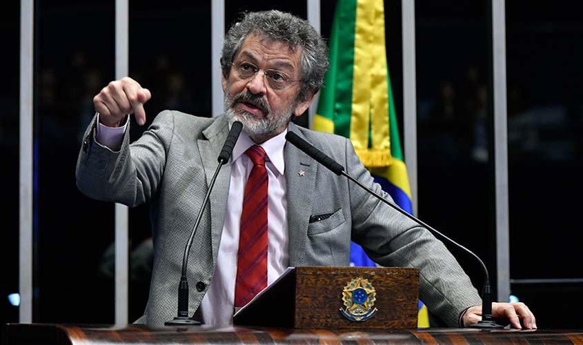 Ao defender trabalho infantil, Bolsonaro agride a Constituição, diz Paulo Rocha