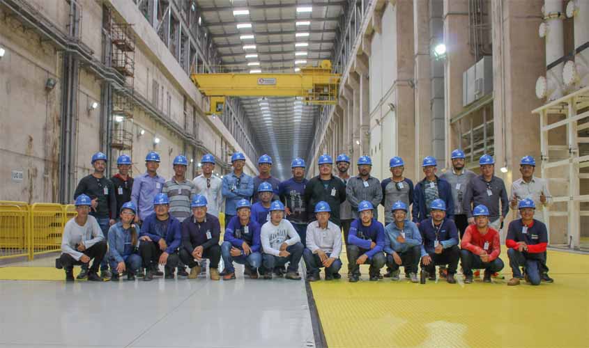 ESTUDANTES DE HUMAITÁ VISITAM A USINA HIDRELÉTRICA JIRAU