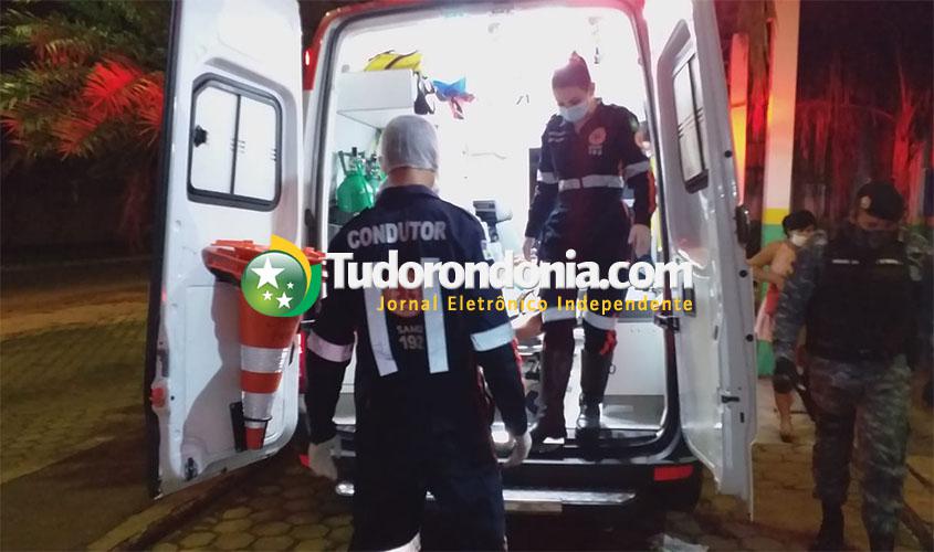 Homem desmaia ao ser atacado a marteladas pelo ex da namorada