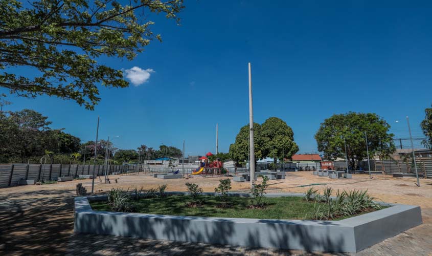 Obras na praça do Conjunto 22 de Dezembro entram em fase de conclusão