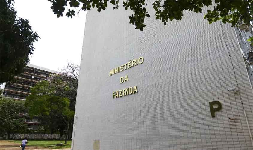 Ministério da Fazenda aumenta para 2,5% estimativa do PIB em 2025
