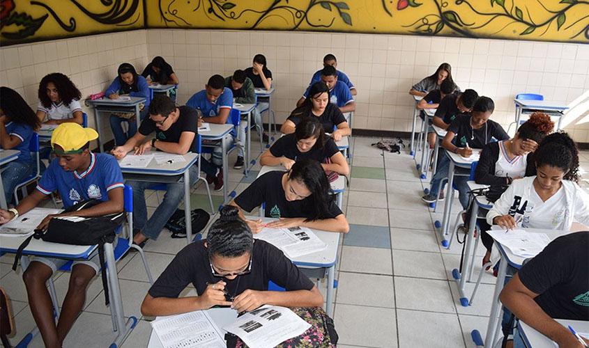 No Dia do Estudante, senadores defendem aprovação do novo Fundeb