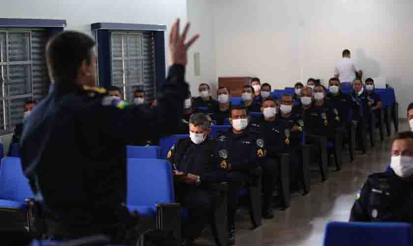Militares participam de treinamento para melhorias na atuação policial