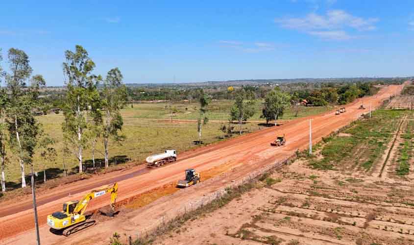 Obras na Rodovia-383 são intensificadas pelo governo de RO