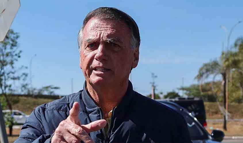 Bolsonaro está livre para conspirar