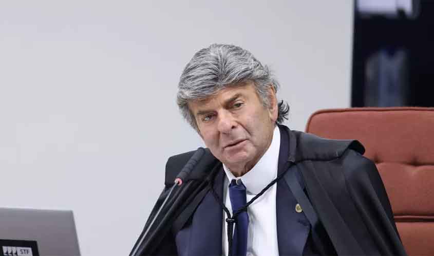 Fux traiu o STF e absolveu golpistas