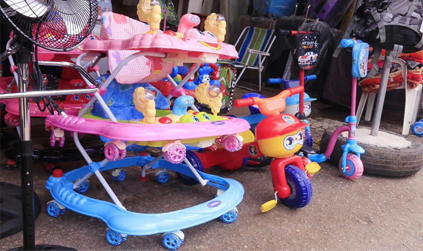 Procon fiscaliza comércio de brinquedos na capital 