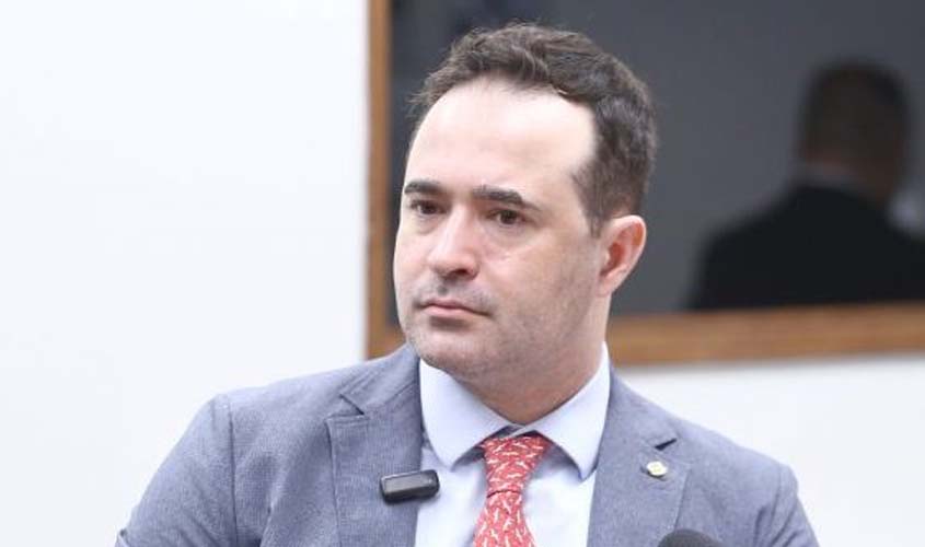 Aprovada criminalização do acorrentamento cruel de cães e gatos