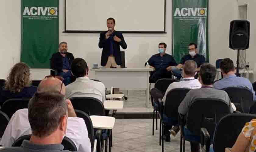 Sefin reúne empresários e servidores da prefeitura para estimular desenvolvimento econômico