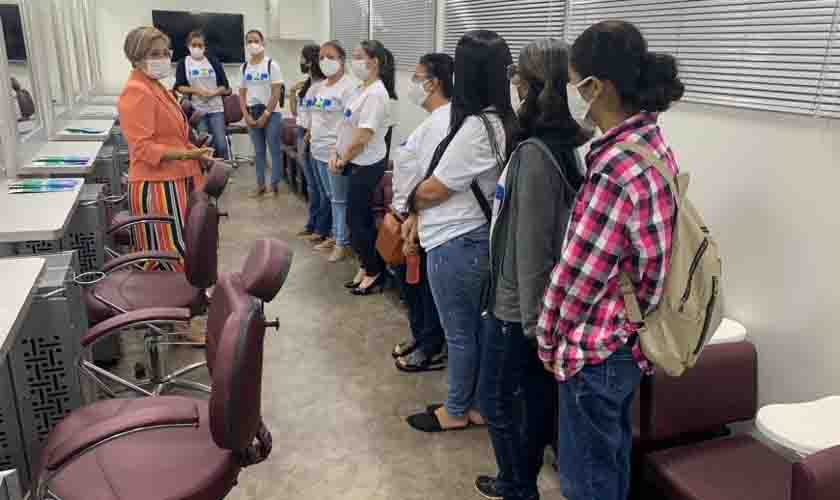 Cursos do projeto “Educação sobre Rodas” iniciam em Vilhena; município é o terceiro a receber a escola itinerante