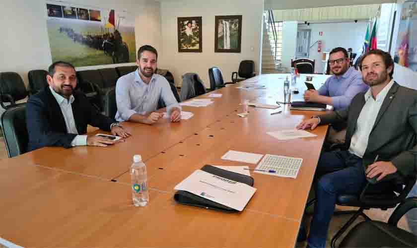 Deputado Laerte Gomes se reúne com governador do Rio Grande do Sul, Eduardo Leite em Brasília