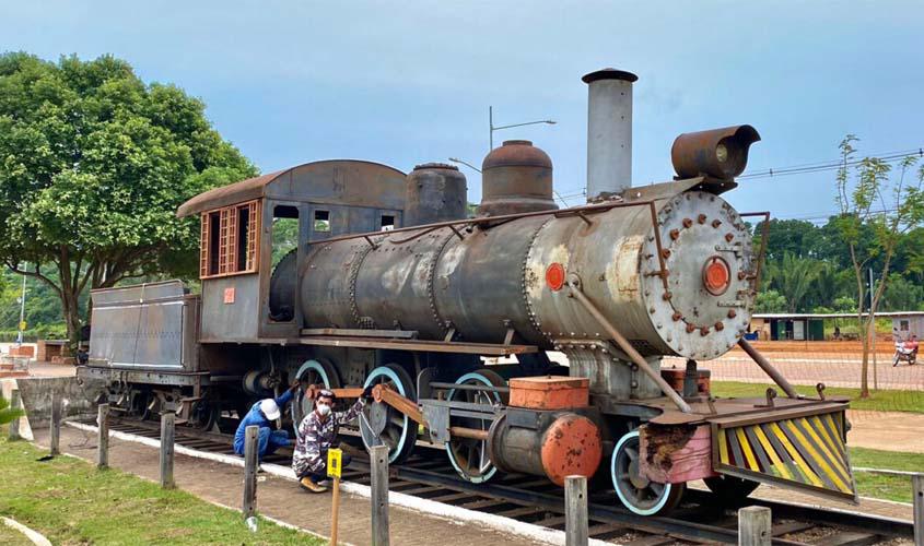 Iniciada a reforma na locomotiva do Espaço Alternativo, em Porto Velho