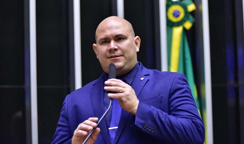 Comissão aprova permissão para enterro de cães e gatos junto nos jazigos dos tutores