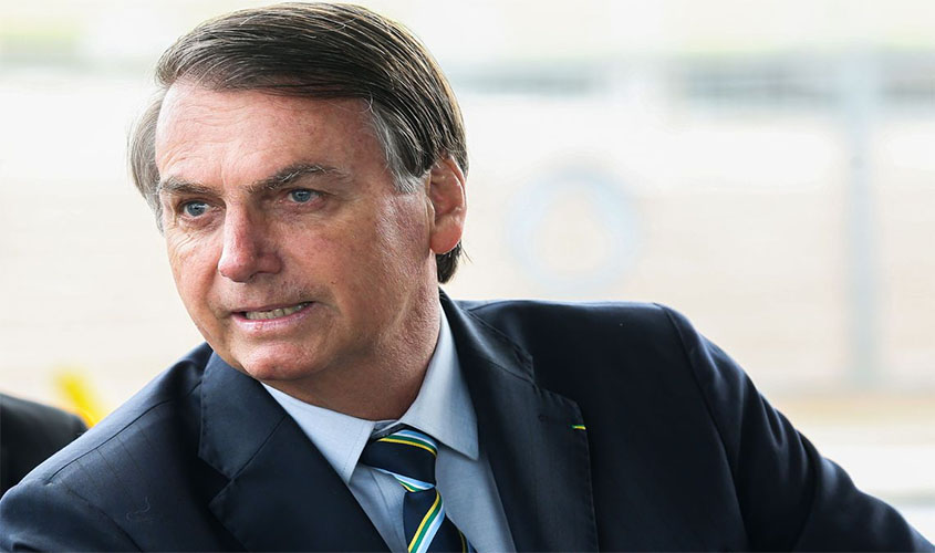 Crivella pediu recursos para pagar 13º dos servidores, diz Bolsonaro