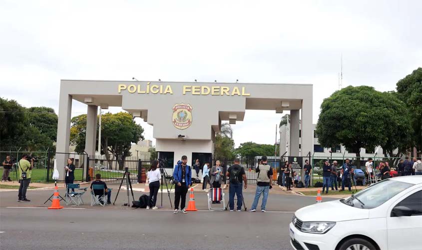 Defesa de Bolsonaro solicita autorização para exame na prisão