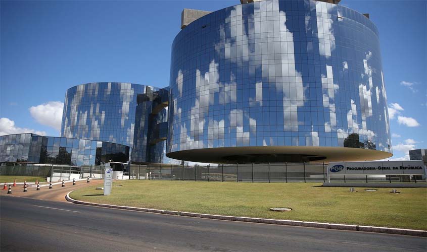 MPF e advogados acionam Supremo contra deputados em atos golpistas