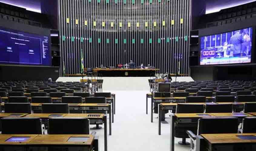 Câmara aprova retorno de comissões e do Conselho de Ética