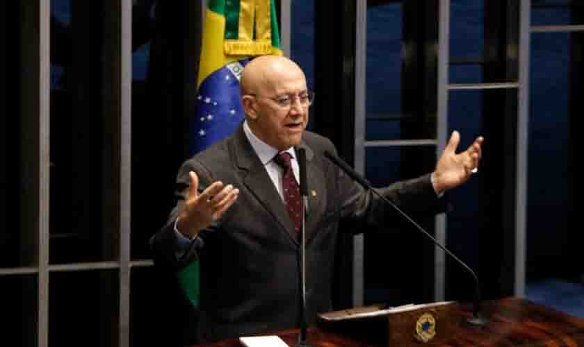 Confúcio Moura cobra soluções do presidente do INSS sobre a grave situação das perícias médicas em Rondônia
