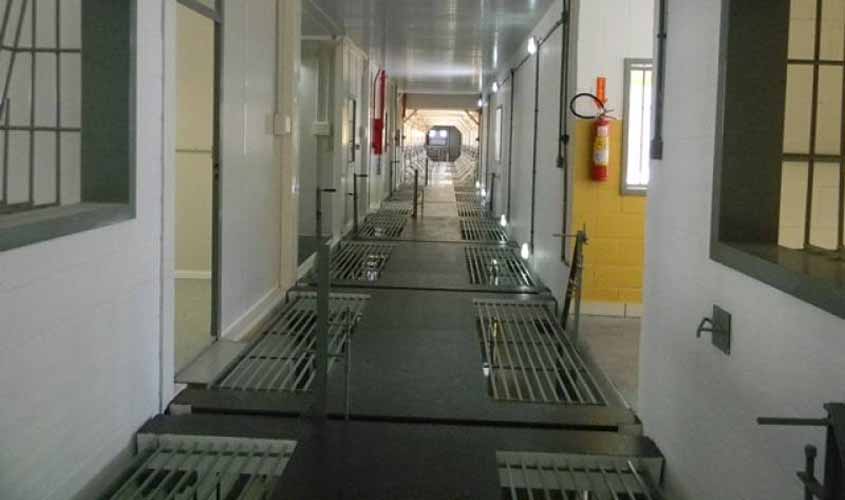 Detento do presídio Cone Sul é internado com corte no pescoço no Hospital Regional de Vilhena