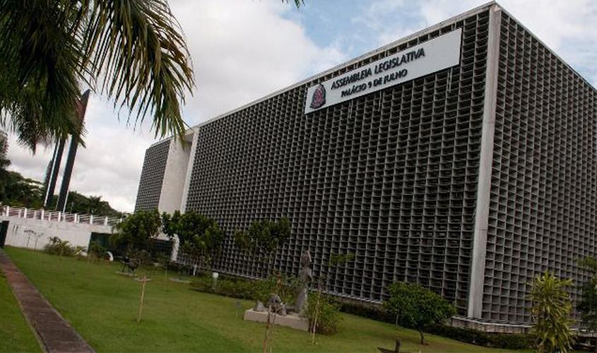 Alesp aprova projeto que fixa multa para divulgação de notícias falsas