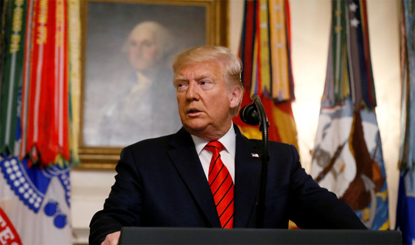 Covid-19: Preços de petróleo caem mais 6% após Trump suspender viagens