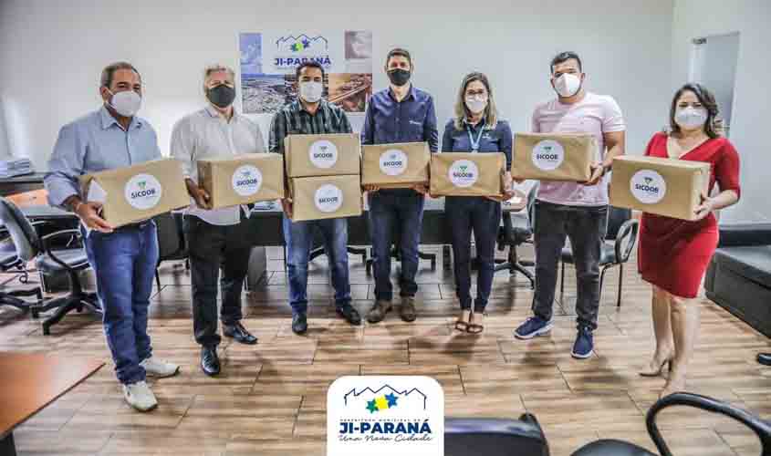  Capacetes CPAPs auxiliam na oxigenação de pacientes com Covid-19