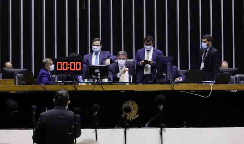 Proibição de progressão funcional para servidores da União é retirada da PEC Emergencial  