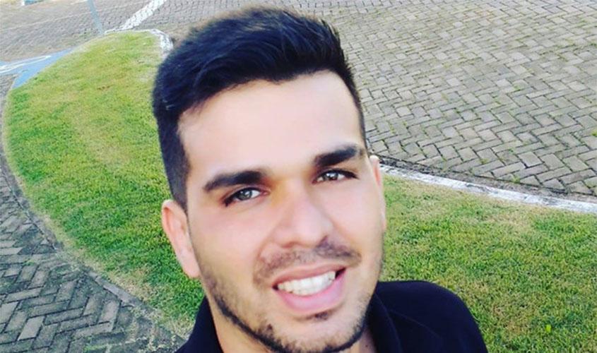 Filho de jornalista  morre com várias facadas e criminoso é preso após tentar fugir do local