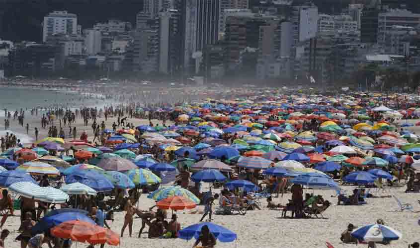 Falta de normas claras e de ações coordenadas para distanciamento social prejudica combate à covid  