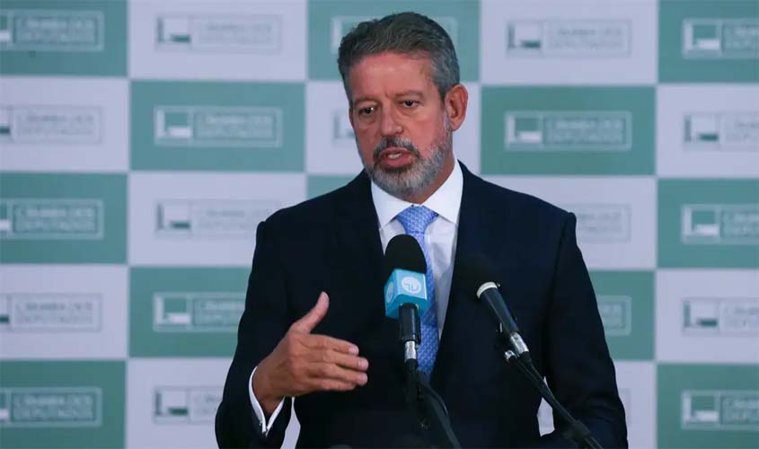 Lira critica Padilha; ministro reage com vídeo de Lula