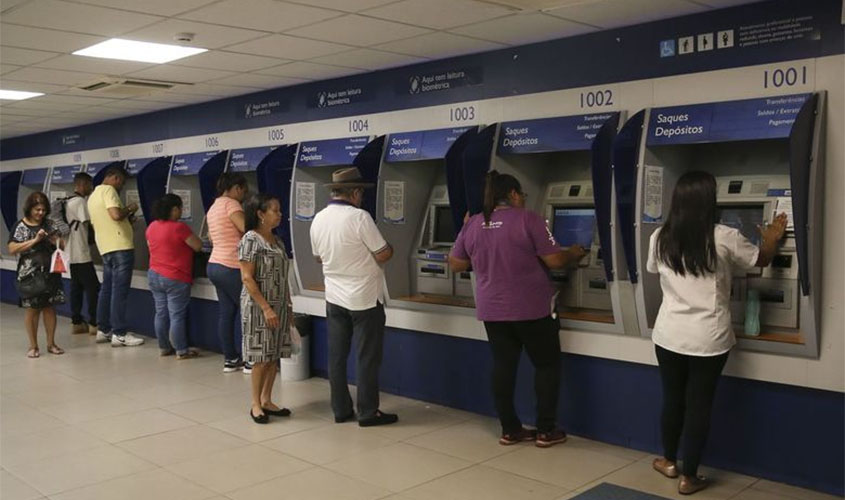 Auxílio emergencial: Mais de 94% dos beneficiários já movimentaram recursos