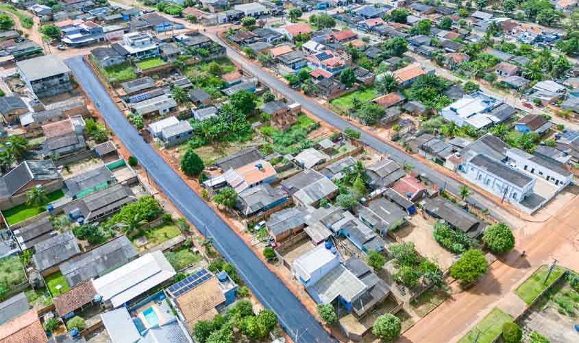 Com recursos do deputado Dr. Luís do Hospital, Prefeitura de Jaru executa mais 4 km de pavimentação em diversos trechos do perímetro urbano do município