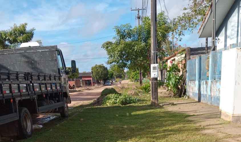 Prefeito Affonso determina limpeza geral em todos os bairros