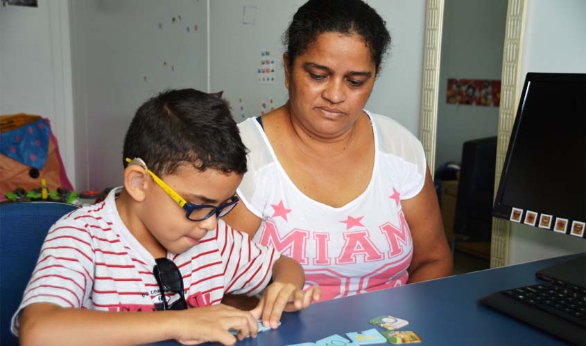 Centro de Reabilitação de Rondônia ajuda na recuperação de pacientes com perda auditiva