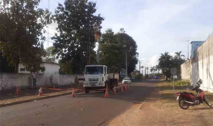 Energisa demora quase 7 horas para resolver apagão em Vilhena; “pipoco” e fiação caída assustam moradores e causam acidentes