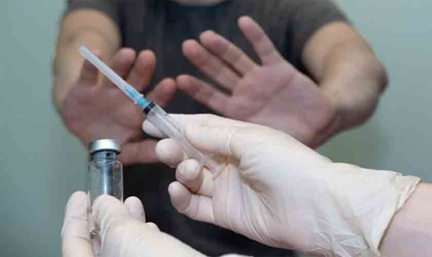 Comerciante e mãe idosa revelam que não irão se vacinar contra Covid-19; decisão divide a própria família