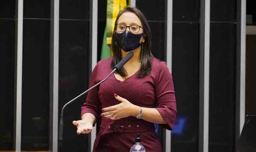 Deputadas cobram cumprimento de cotas para candidaturas femininas nas eleições