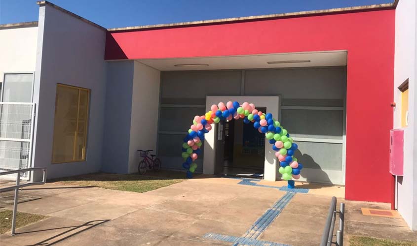 Iniciou nesta segunda-feira as aulas dos novos CMEIs