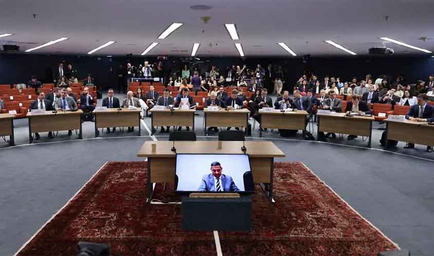 Réus do golpe: patética tentativa de tapar o sol com peneira