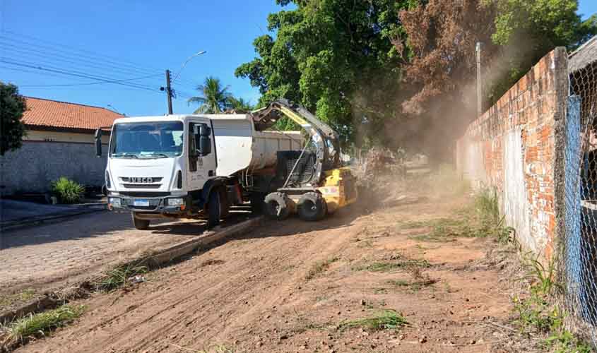 Equipe de Limpeza realiza mutirão