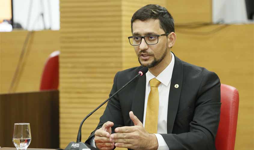 Anderson Pereira solicita informações sobre pagamento de parcelas do acordo firmado pela JBS