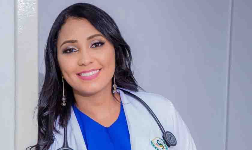 Egressa de enfermagem do UNIFACIMED assume concurso público