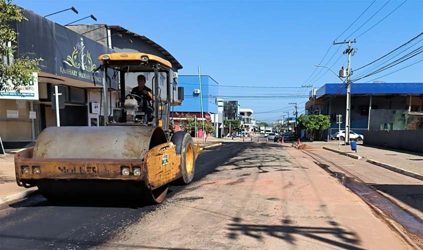 Recuperação de ruas e serviço de tapa-buraco na RO-470 são reforçados com ações do DER e Seosp