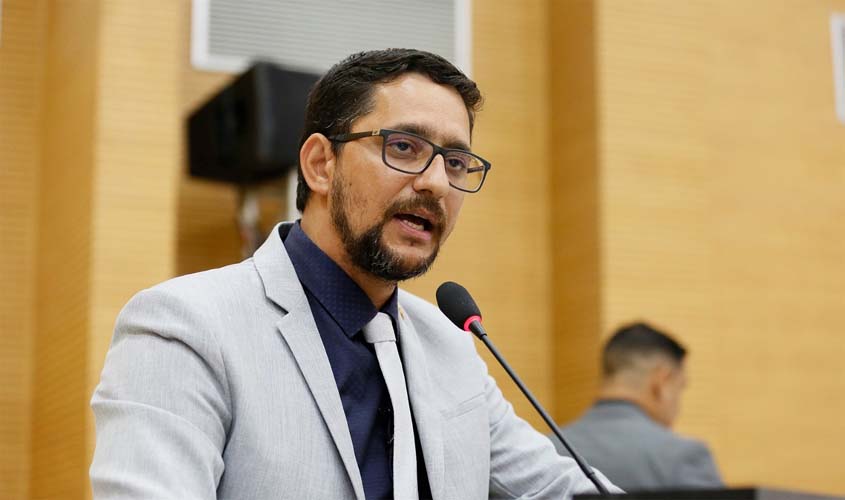 Deputado Anderson quer curso de língua espanhola na grade curricular da Escola do Legislativo